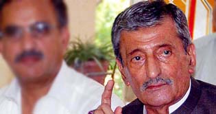 Ghulam Ahmed Bilour snubs Mufti Munibur Rehman